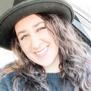 Meet your Posher, Kendra